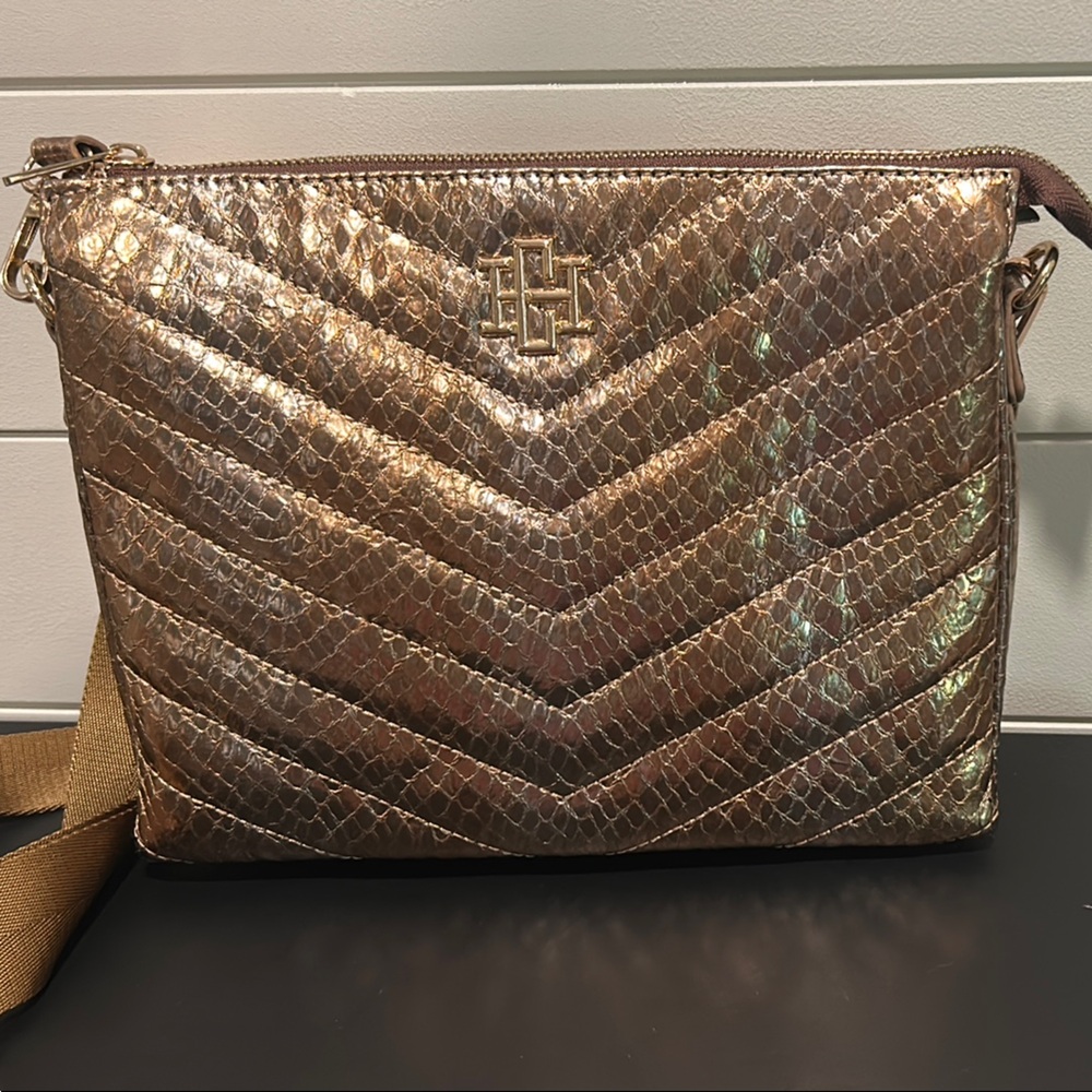 Caroline Hill crossbody 
Elegant Gold Designer Women's Bag
